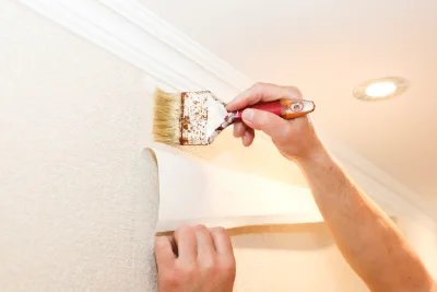 Pose de papier peint à Hoymille — revêtements muraux et toiles de verre